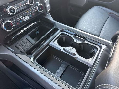 New 2026 Ford F250 Lariat w/ Black Appearance Package image 29