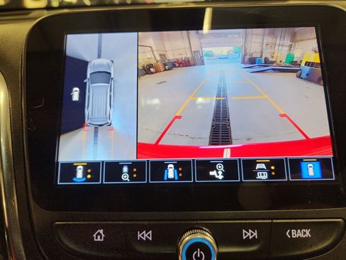 Certified 2024 Chevrolet Equinox LT AWD/4WD image 18