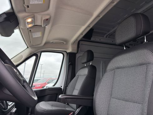New 2026 RAM ProMaster 2500 w/ Convenience Group image 25