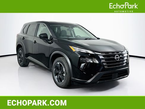Used 2025 Nissan Rogue SV AWD/4WD image 1