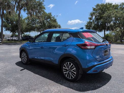 Certified 2022 Nissan Kicks SV FWD image 6