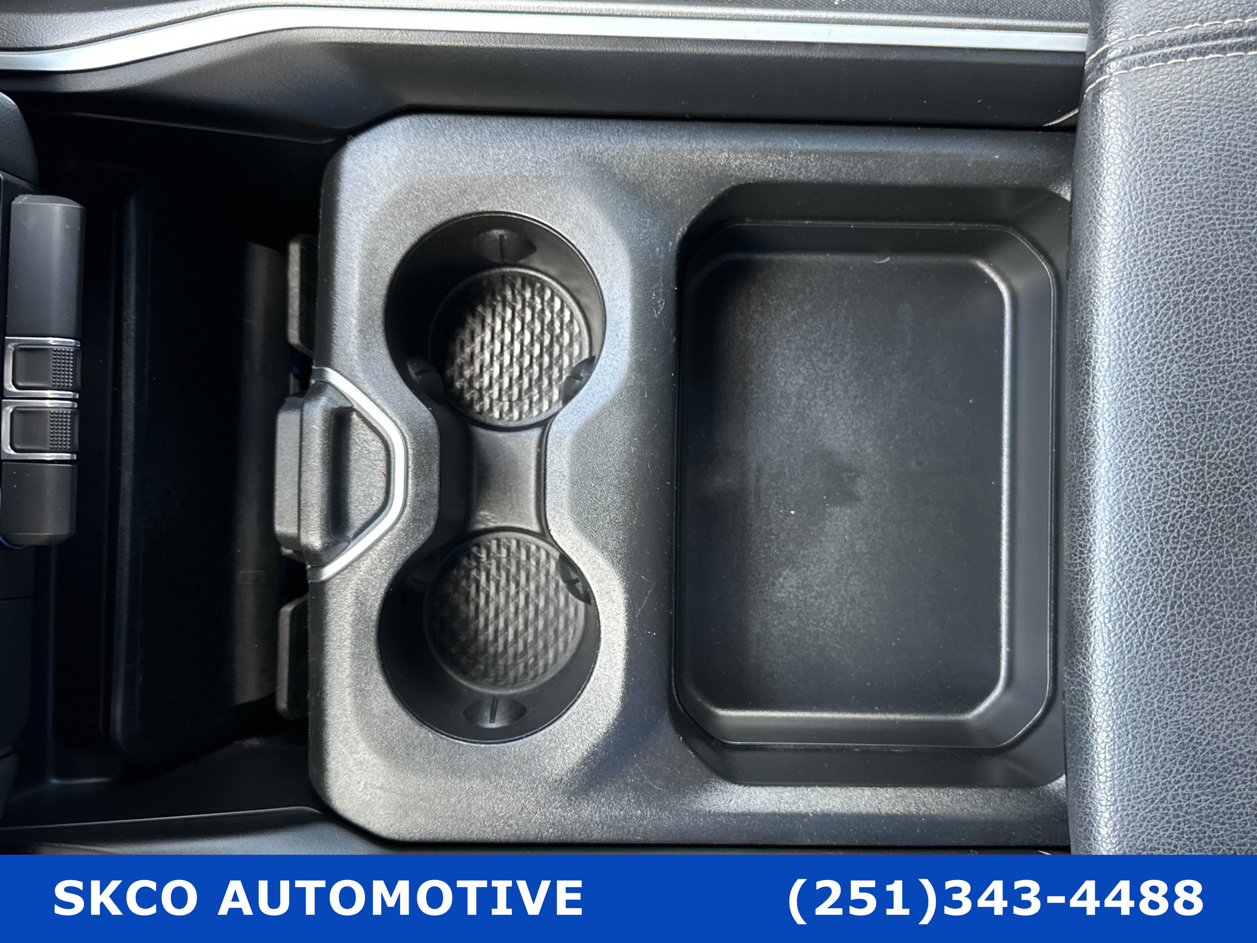 Used 2022 RAM 1500 Big Horn RWD image 24