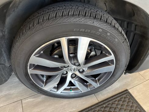 Used 2018 Honda Pilot Elite image 48