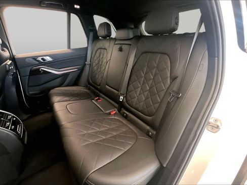 Used 2023 BMW X5 sDrive40i w/ Premium Package RWD image 18