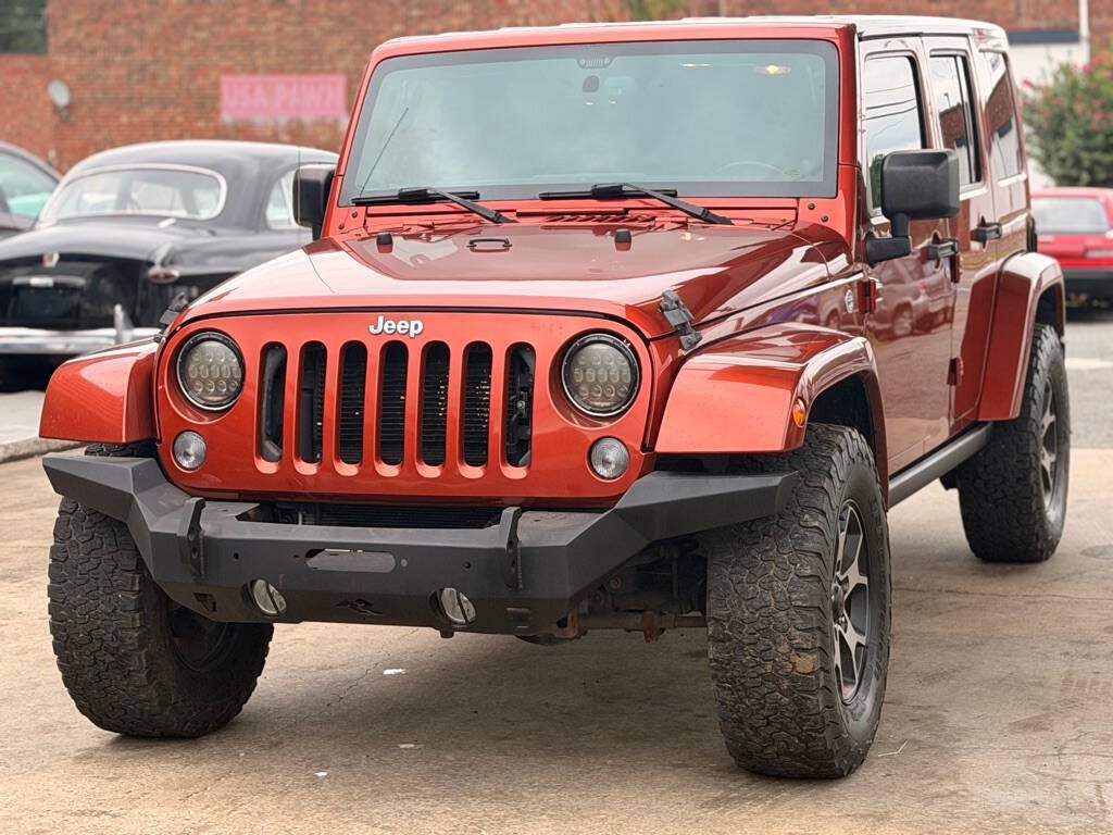 Used 2014 Jeep Wrangler Unlimited Sahara w/ Connectivity Group AWD/4WD image 4