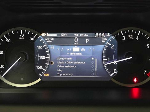 Used 2023 Land Rover Discovery Sport SE image 26