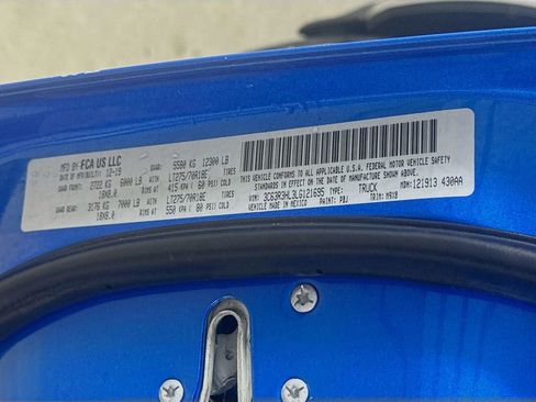 Used 2020 RAM 3500 Big Horn image 28