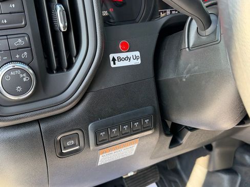 New 2025 GMC Sierra 3500 Pro w/ Convenience Package image 13