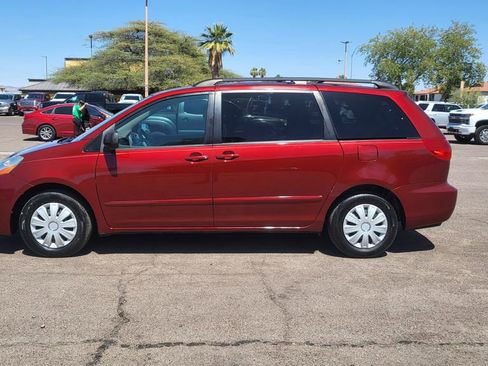 Used 2009 Toyota Sienna CE FWD image 5