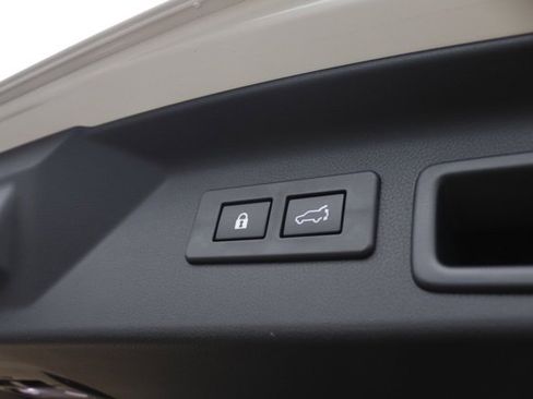 Certified 2025 Subaru Forester Touring image 6