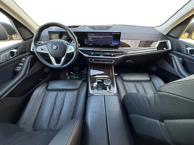 Used 2026 BMW X7 xDrive40i AWD/4WD image 12