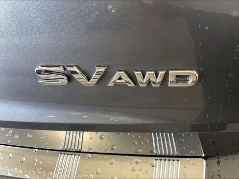 Used 2022 Nissan Rogue SV image 41