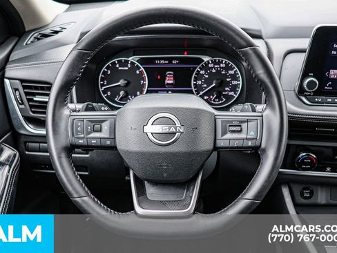 Used 2025 Nissan Rogue SV FWD image 32