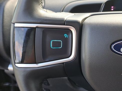 Certified 2025 Ford Expedition Active image 25