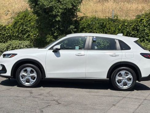 Certified 2025 Honda HR-V LX image 8