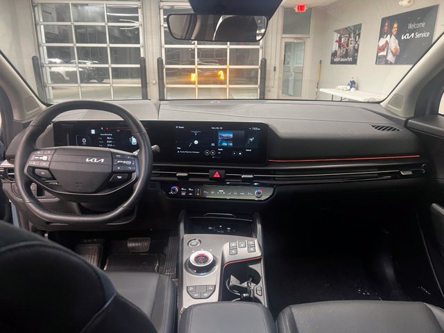 Certified 2026 Kia Sportage SX Prestige AWD/4WD image 11