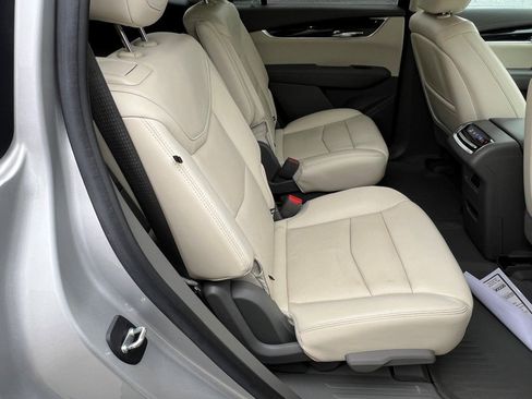 Used 2020 Cadillac XT6 Premium Luxury w/ LPO, Floor Liner Package image 38