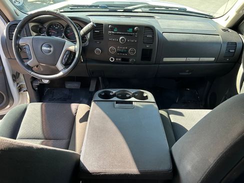 Used 2013 GMC Sierra 2500 SLE AWD/4WD image 23