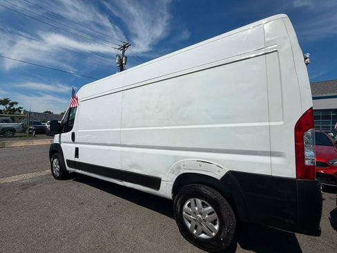 Used 2019 RAM ProMaster 2500 w/ Interior Convenience Group FWD image 8