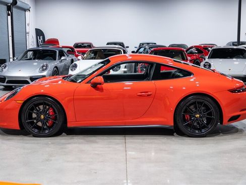 Used 2017 Porsche 911 Carrera GTS RWD image 3