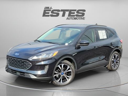 Used 2022 Ford Escape SE w/ SE Sport Appearance Package FWD image 1