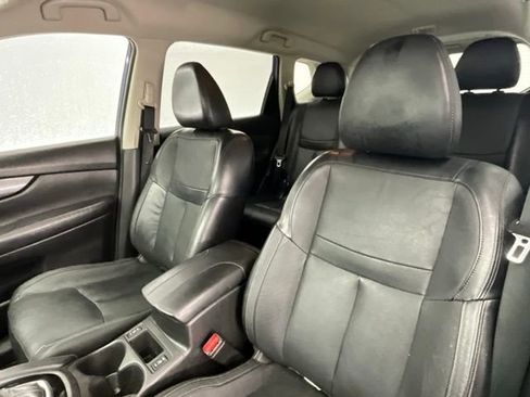 Used 2018 Nissan Rogue SL image 6