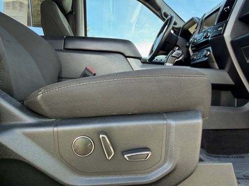 Used 2018 Ford F150 XLT w/ Equipment Group 302A Luxury AWD/4WD image 26