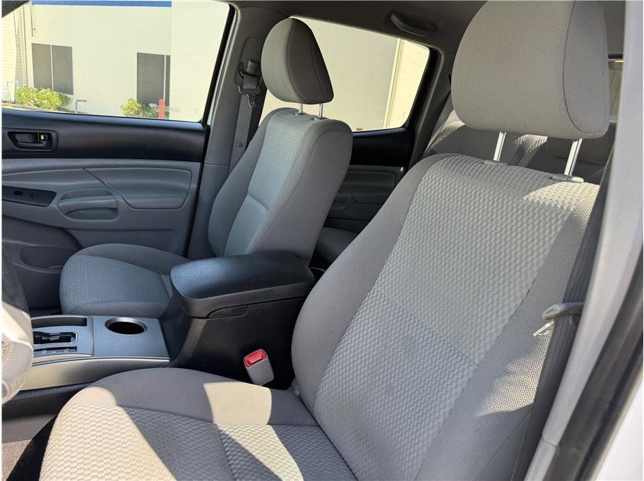 Used 2012 Toyota Tacoma 4x4 Double Cab image 13