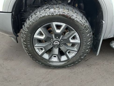 Used 2024 Nissan Titan Platinum Reserve w/ Moonroof Package AWD/4WD image 14