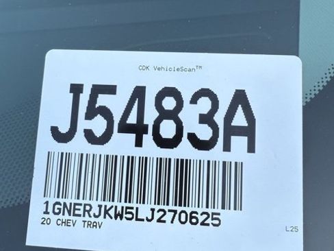 Used 2020 Chevrolet Traverse RS image 37