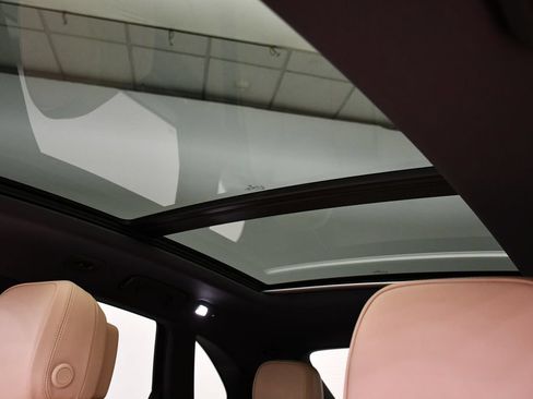 Certified 2026 Porsche Macan AWD/4WD image 20