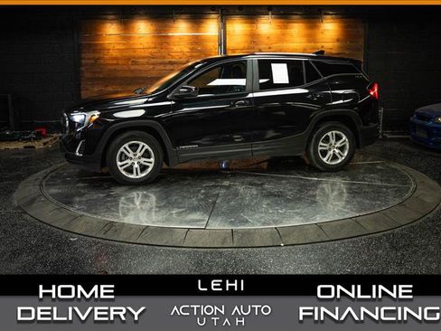 Used 2021 GMC Terrain SLE w/ LPO, Floor Liner Package image 1