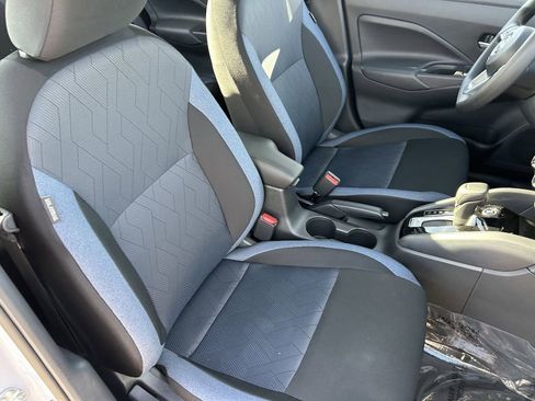 New 2025 Nissan Versa SV w/ Trunk Package image 10