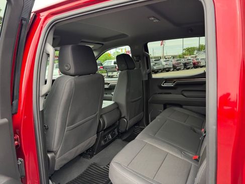 Used 2024 GMC Sierra 1500 Elevation AWD/4WD image 11