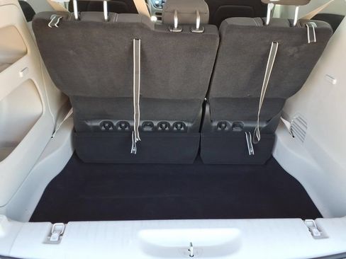 Used 2023 Chrysler Voyager LX FWD image 28