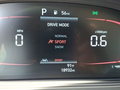 Used 2025 Hyundai Venue Limited FWD image 28