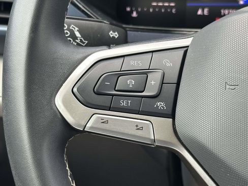 Certified 2024 Volkswagen Taos SE AWD/4WD image 23