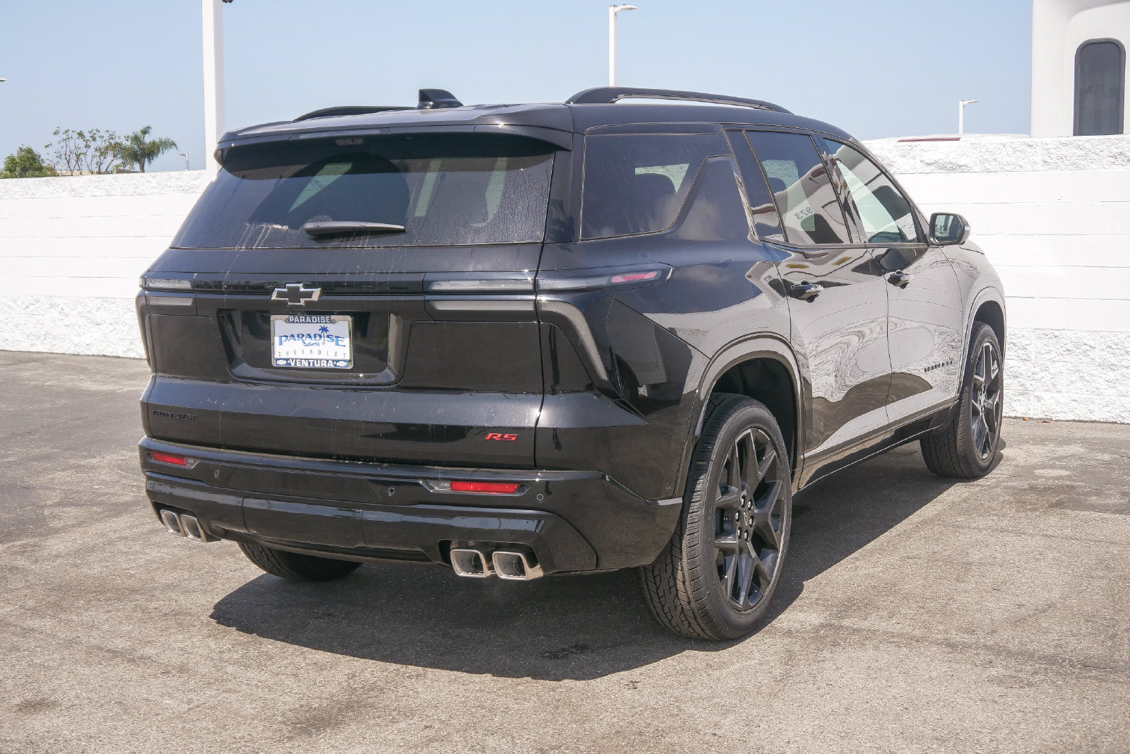 New 2026 Chevrolet Traverse RS w/ LPO, Floor Liner Package FWD image 9