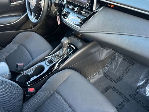 Used 2021 Toyota Corolla SE image 32