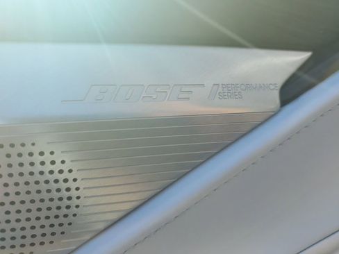 Used 2024 Chevrolet Corvette Stingray Premium Conv w/ Z51 Performance Package image 17