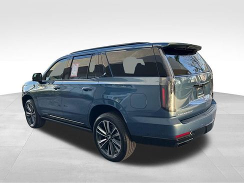 Used 2026 Cadillac Escalade Sport image 4