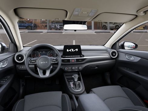 Used 2024 Kia Forte LXS w/ LXS Technology Package FWD image 16