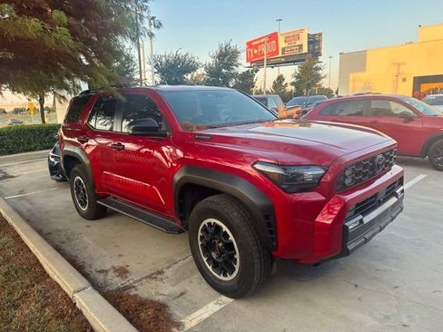 Used 2025 Toyota 4Runner TRD Off-Road AWD/4WD image 2