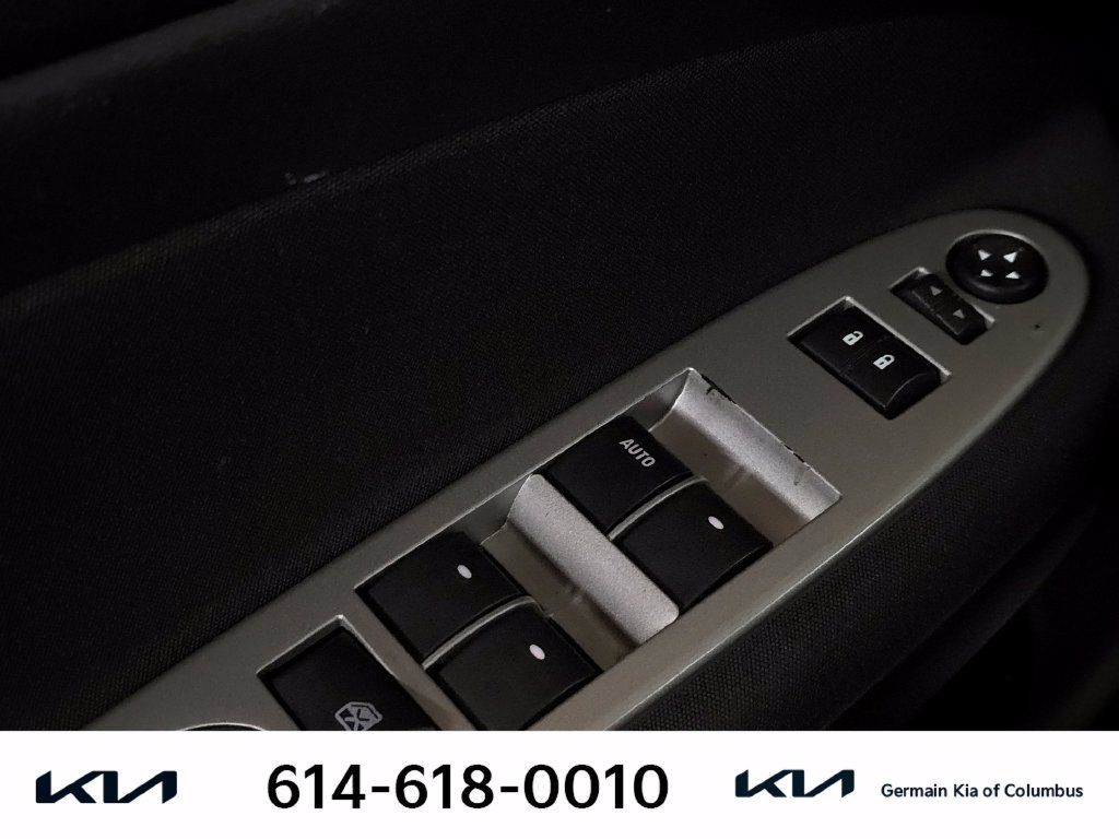 Used 2009 Chevrolet Cobalt LT FWD image 25