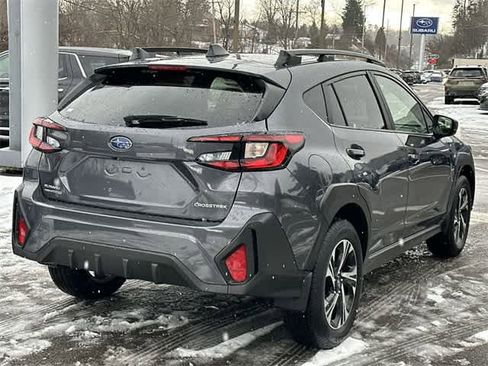 Certified 2025 Subaru Crosstrek 2.0i Premium image 32
