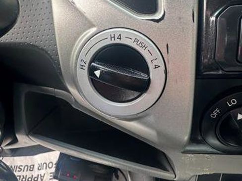 Used 2015 Toyota Tacoma 4x4 Double Cab image 17