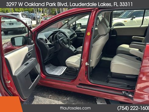 Used 2015 MAZDA MAZDA5 Grand Touring FWD image 31