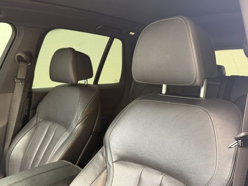 Used 2019 BMW X5 xDrive50i w/ Luxury Seating Package AWD/4WD image 12