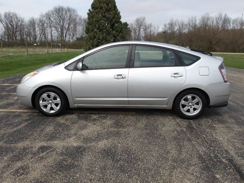 Used 2005 Toyota Prius image 2