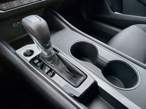 New 2026 Nissan Altima 2.5 SV FWD image 18